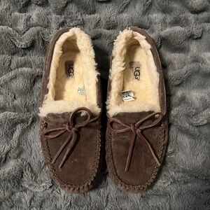 Women’s UGG Dakota slippers